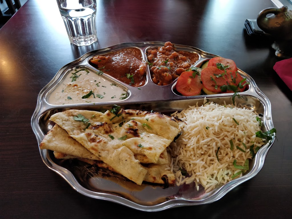Essence Of India Restaurant | 40367 Tantalus Rd, Garibaldi Highlands, BC V0N 1T0, Canada | Phone: (604) 898-1000