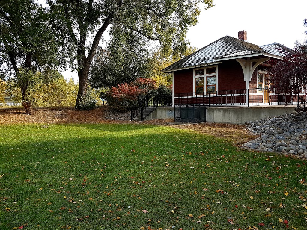 Oliver Visitor Centre | 6431 Station St, Oliver, BC V0H 1T0, Canada | Phone: (778) 439-2363