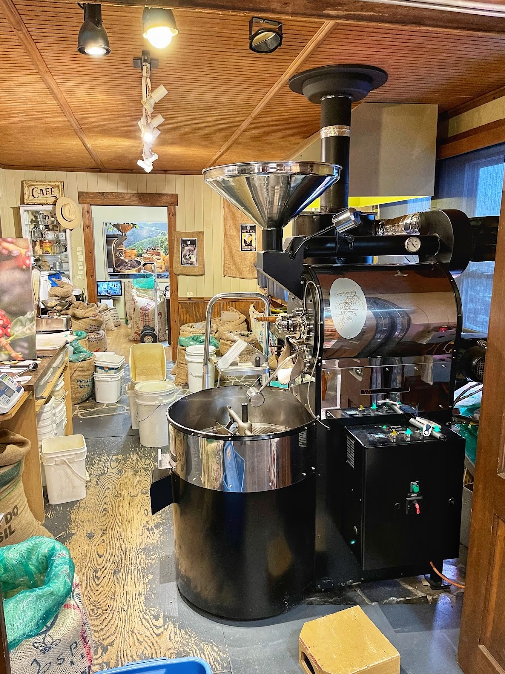 LArtisan du Café | 13870 Bd Lacroix, Saint-Georges, QC G5Y 1P5, Canada | Phone: (418) 227-6561