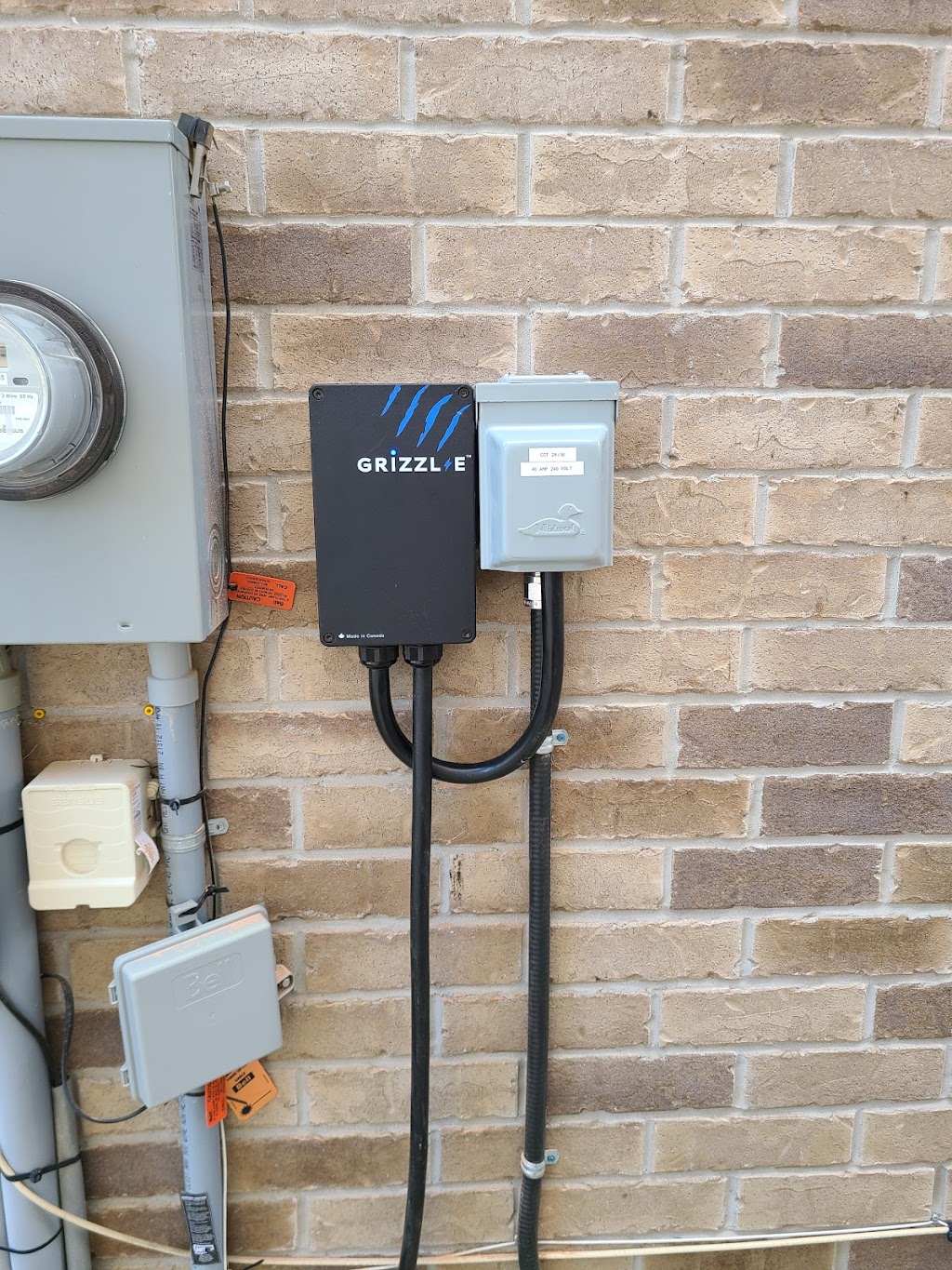 VE Electric Limited | 191 Royal Oak Rd, Cambridge, ON N3E 0A5, Canada | Phone: (519) 573-2108
