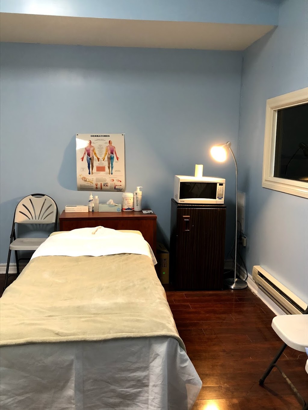 Trinity Spine Health and Wellness Centre | 3526 Bathurst St, North York, ON M6A 2C6, Canada | Phone: (647) 860-6071