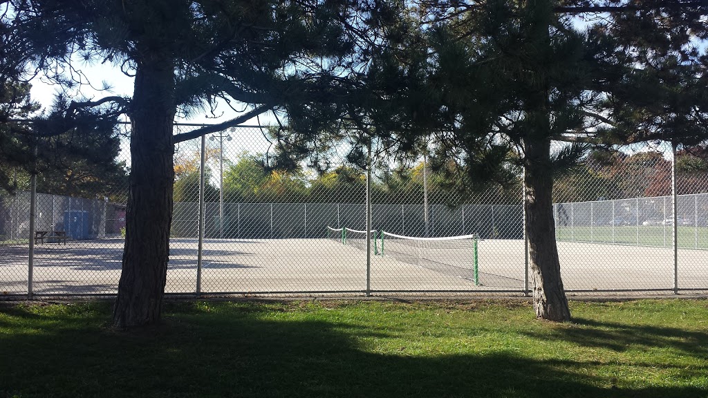Silver Creek Tennis Courts 44 Strathdee Dr Etobicoke ON M9R 1A4 Canada