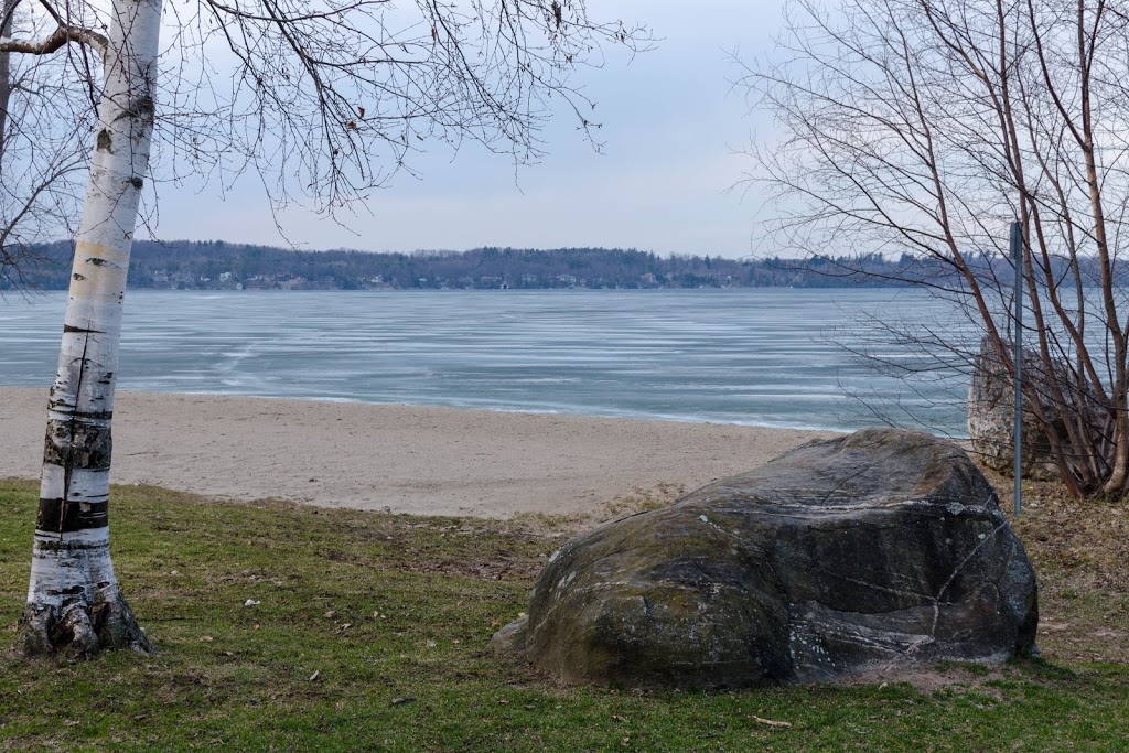 Tollendale Beach | 201 K Tynhead Rd, Barrie, ON L4N 7S7, Canada