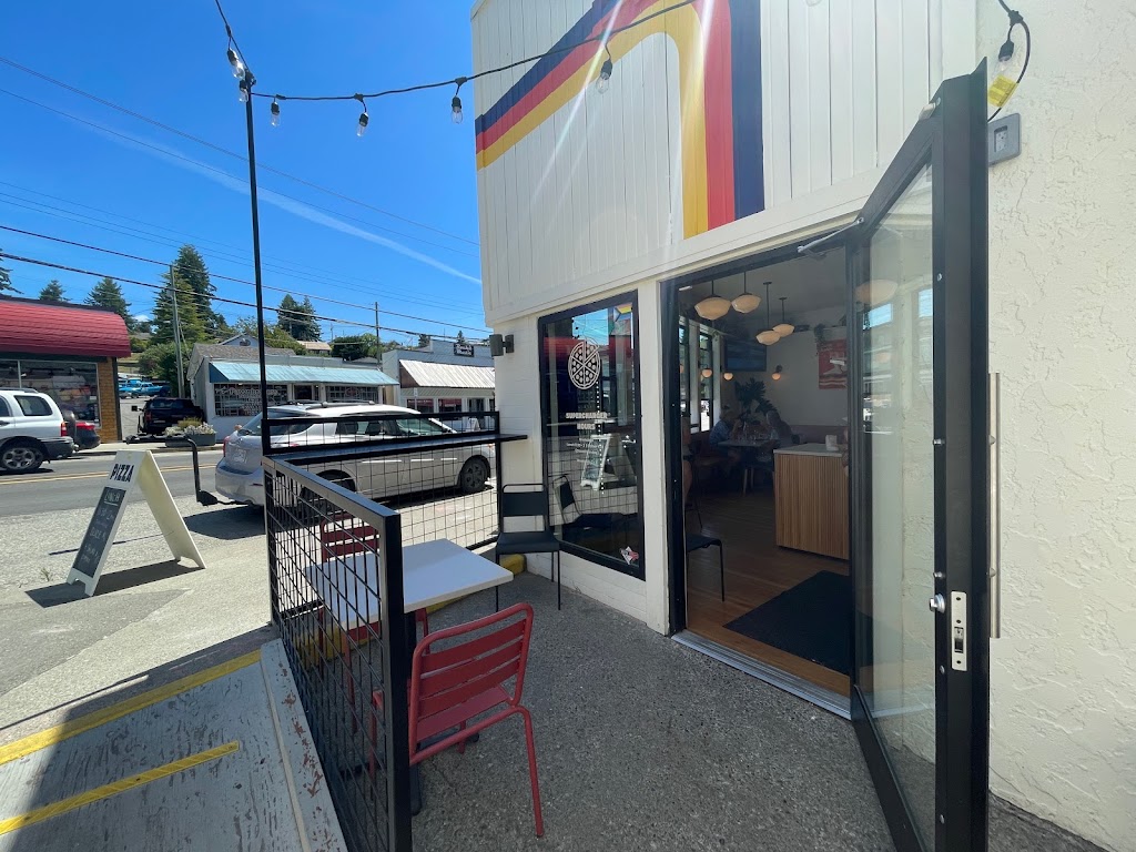 Supercharger Pizza | 4701 Marine Ave, Powell River, BC V8A 1B5, Canada | Phone: (604) 489-0103