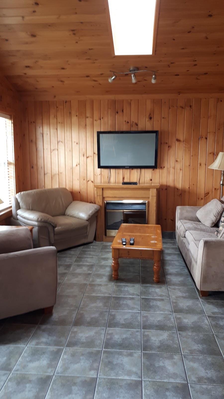 Pomquet Beach Cottages | 198 Pomquet Beach Rd, Antigonish, NS B2G 2L4, Canada | Phone: (902) 971-0314
