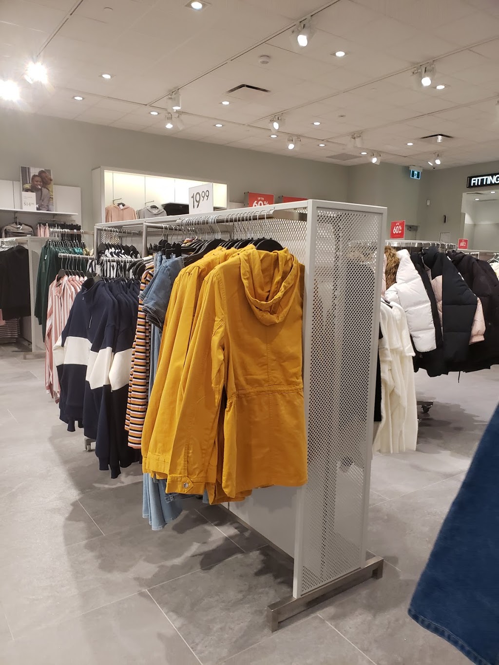 H&M | 901 64 Ave NE Unit #3150, Calgary, AB T2E 7P4, Canada | Phone: (855) 272-7007