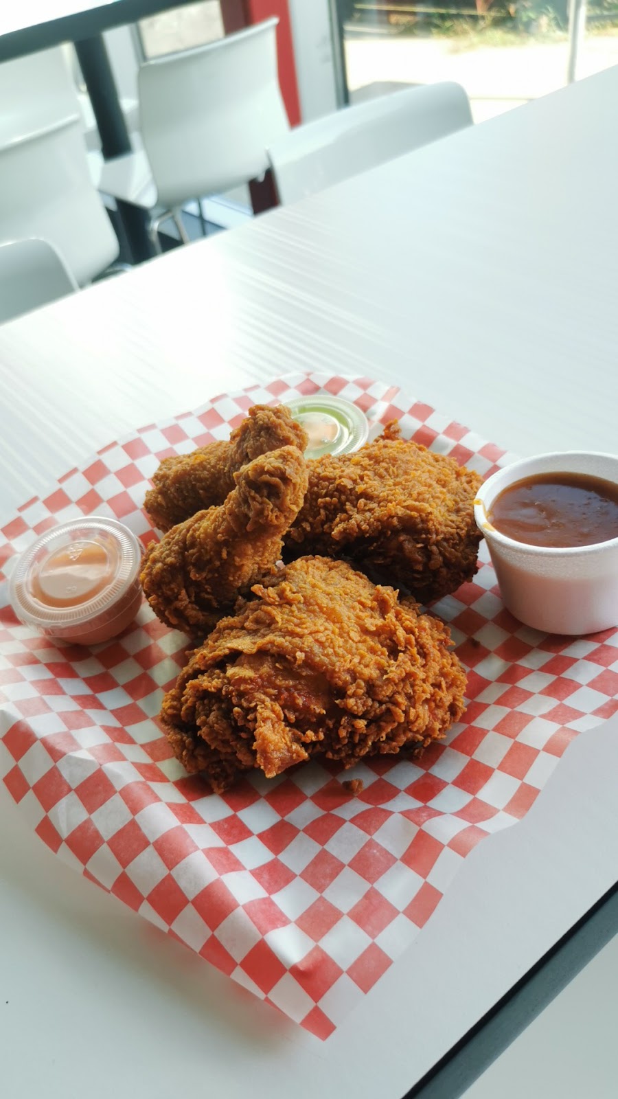 Ranjy’s Restaurant | 15783 Boul. de Pierrefonds, Pierrefonds, QC H9H 3X6, Canada | Phone: (514) 360-5454