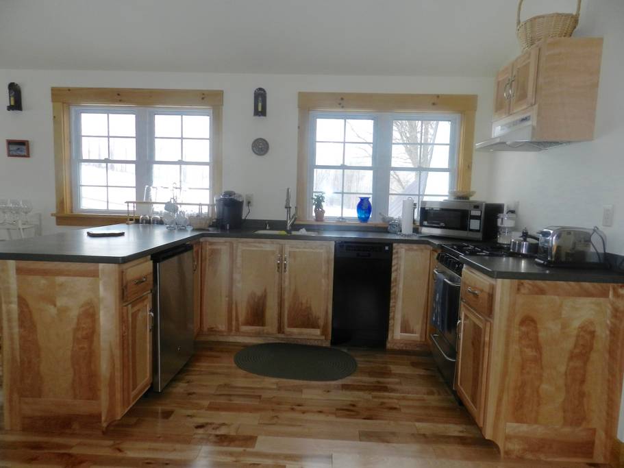 The Lodge at Blackberry Hill | 359 Stevens Rd, West Glover, VT 05875, USA | Phone: (802) 673-8139