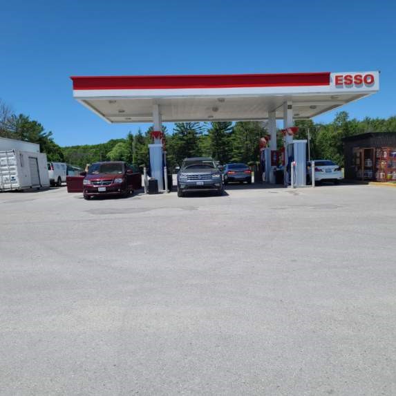 Waubaushene Truck Stop | 21 Quarry Rd, Waubaushene, ON L0K 2C0, Canada | Phone: (705) 538-2900