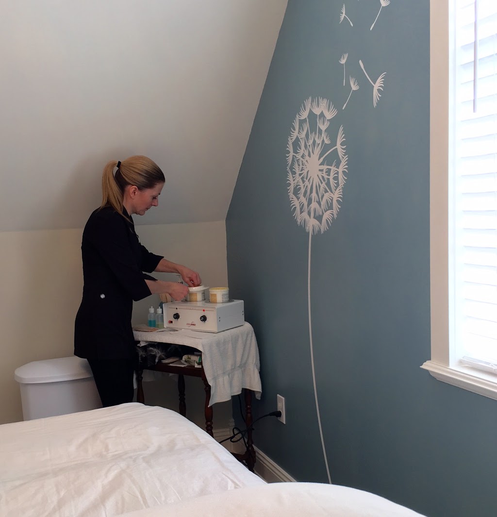 Radiance Body Wax & Sugar Studio | 8506 E Saanich Rd, North Saanich, BC V8L 5W2, Canada | Phone: (250) 889-3310