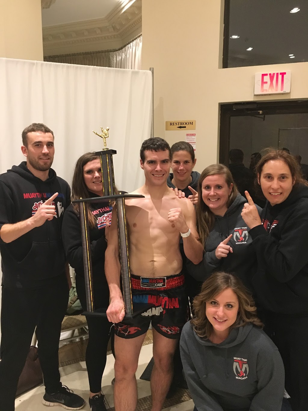 Muay Thai Niagara MMA | 486 Grantham Avenue, (Linwell Plaza - Behind Shoppers Drug Mart), St. Catharines, ON L2M 3J7, Canada | Phone: (905) 401-7234