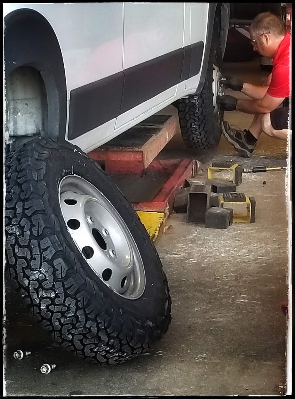 Discount Tire | 28366 23 Mile Rd, Chesterfield, MI 48051, USA | Phone: (586) 949-0280