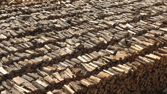 Bois de chauffage Dionne & Dionne Inc. | 9 Chem. des Cèdres, Lac-Beauport, QC G3B 0C7, Canada | Phone: (418) 803-0187