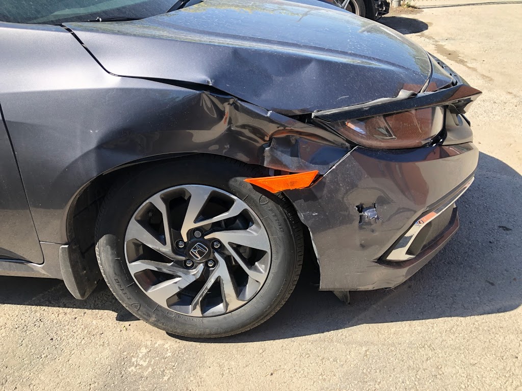 The Collision Centre | 146 Toryork Dr #2, North York, ON M9L 1X6, Canada | Phone: (416) 741-8484