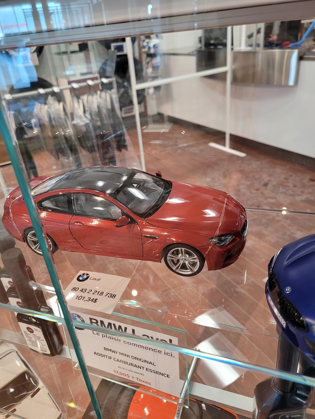 BMW Laval Parts Department | 2450 Bd Chomedey, Laval, QC H7T 2X3, Canada | Phone: (450) 682-1212