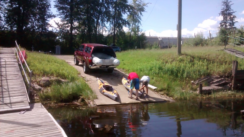 Deans Roofing | 5330 Canoe Beach Dr NE, Canoe, BC V0E 1K0, Canada | Phone: (250) 832-6536