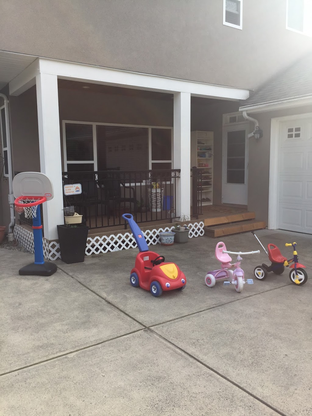 Caterpillar Montessori Daycare | 599 Chapman Ave, Coquitlam, BC V3J 4A2, Canada | Phone: (604) 936-0718