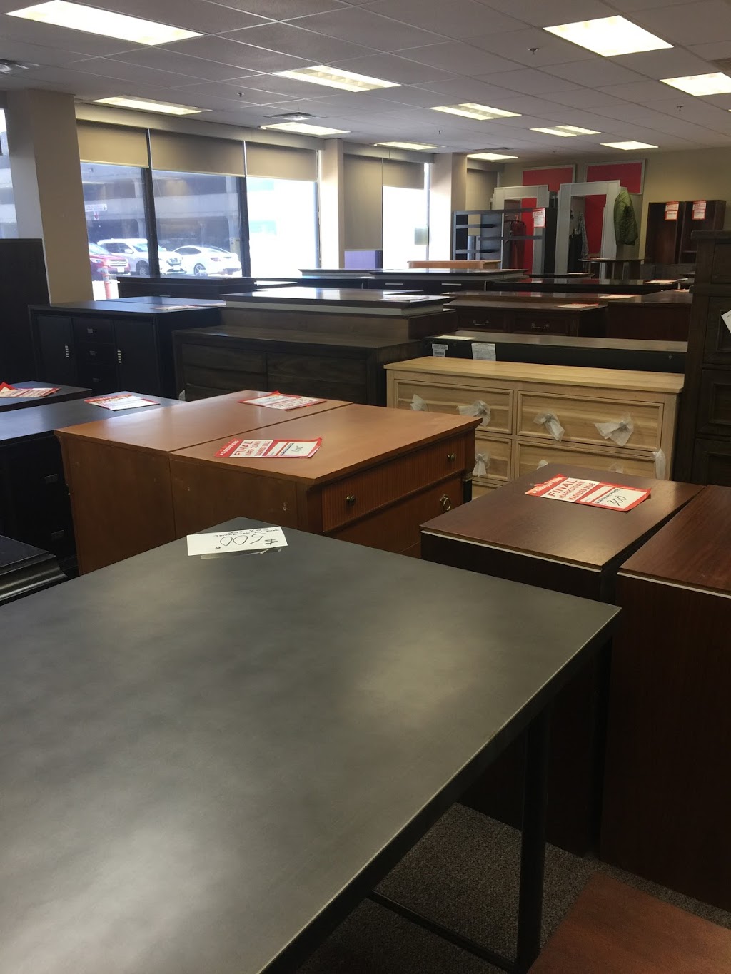 Closeout King | 501 Consumers Rd, North York, ON M2J 5E2, Canada | Phone: (416) 493-9600