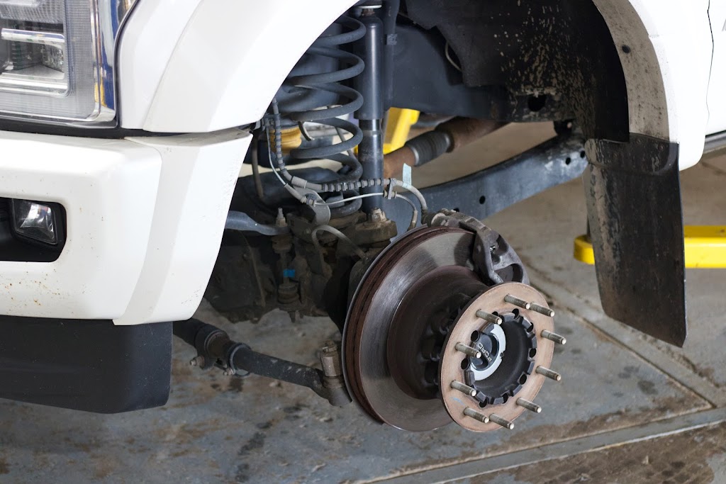 5D Truck Center | 4121 Morris Dr, Burlington, ON L7L 5L5, Canada | Phone: (289) 812-8500