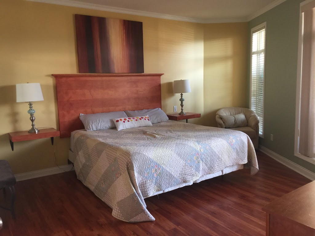 Discovery Bay | 1088 Sunset Dr, Kelowna, BC V1Y 9W1, Canada | Phone: (877) 218-4601
