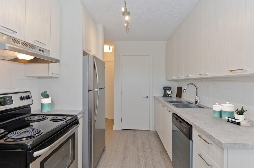 Varsity Place Apartments | 3607A 49 St NW #101, Calgary, AB T3A 2H3, Canada | Phone: (403) 531-9343