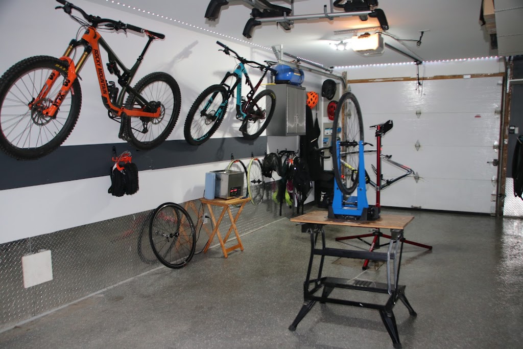 Hugo Velo | 22 Cr des Primevères, Verdun, QC H3E 1W9, Canada | Phone: (514) 434-7794