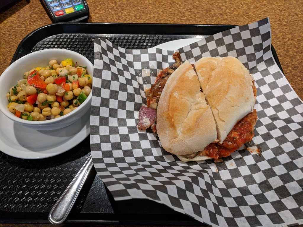 Bravo Bistro | 2560 Matheson Blvd E #121, Mississauga, ON L4W 4Y9, Canada | Phone: (905) 629-4062