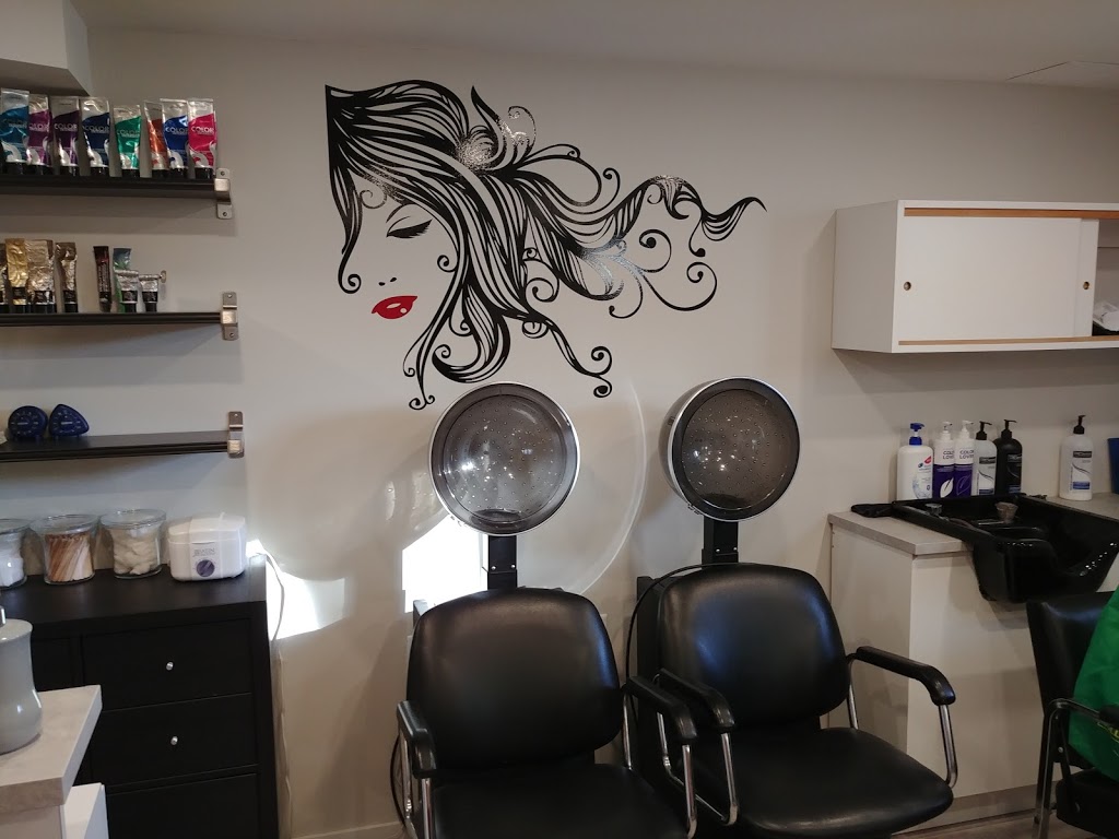 Hair Definitions | 144 East Street N, Bobcaygeon, ON K0M 1A0, Canada | Phone: (705) 731-0843
