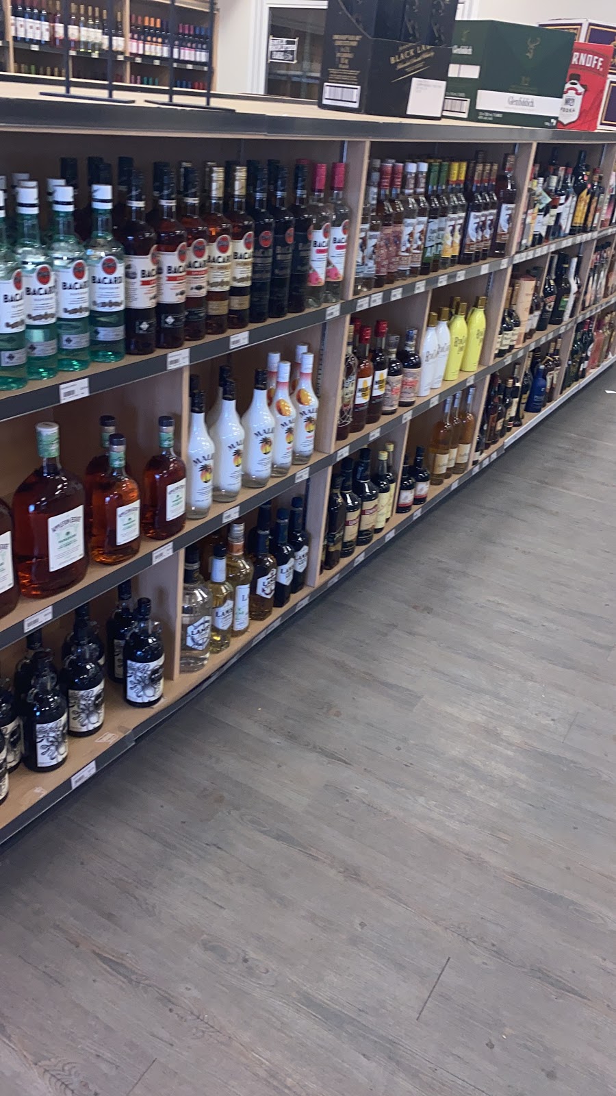 Js Prime Liquor | 3235 50 Ave B, Red Deer, AB T4N 3Y1, Canada | Phone: (403) 588-1917