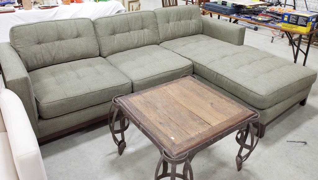 Shackletons Auction Co. | 3715 Embro Rd, Stratford, ON N5A 6S3, Canada | Phone: (519) 271-2646