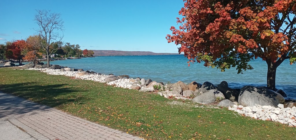 Tillys By The Bay Café & Bakery | 168 N Sykes St, Meaford, ON N4L 1G6, Canada | Phone: (519) 538-1113