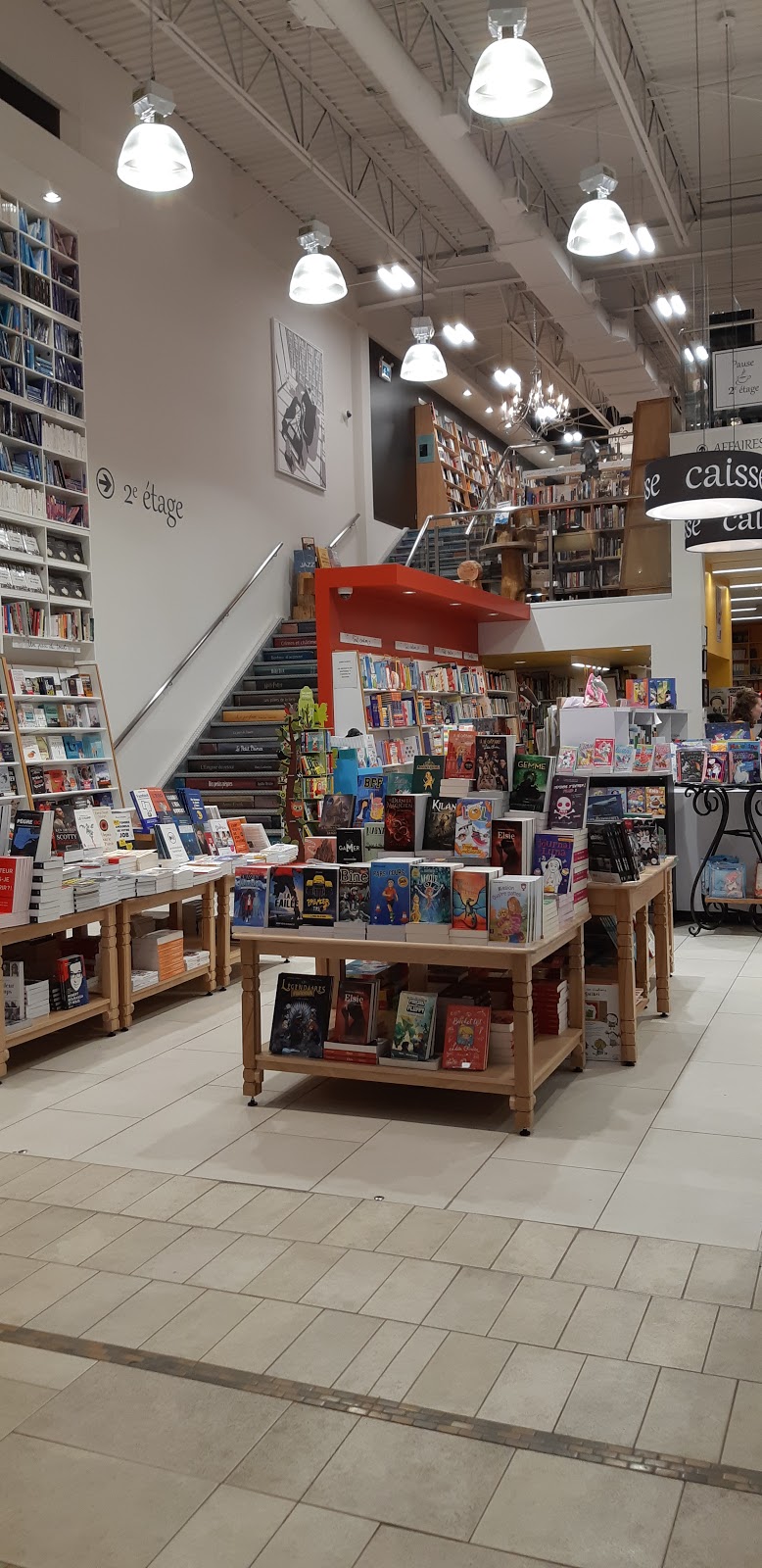 Librairie Carcajou | 401 Boul Labelle, Rosemère, QC J7A 3T2, Canada | Phone: (450) 437-0690