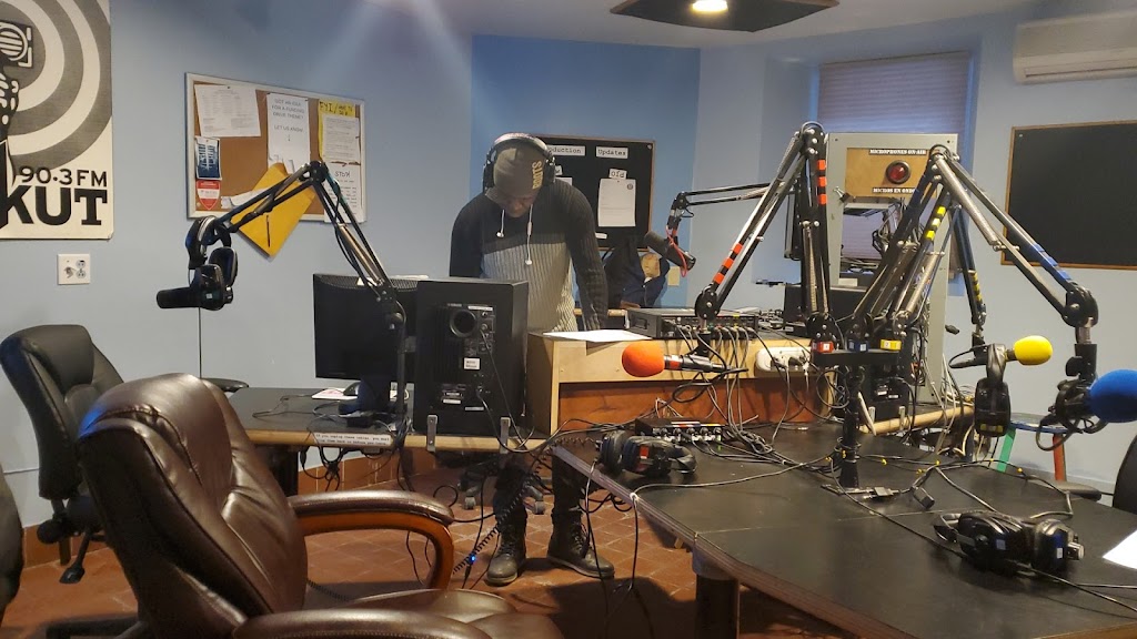 CKUT Radio | 3647 Rue University, Montréal, QC H3A 2B3, Canada | Phone: (514) 448-4041