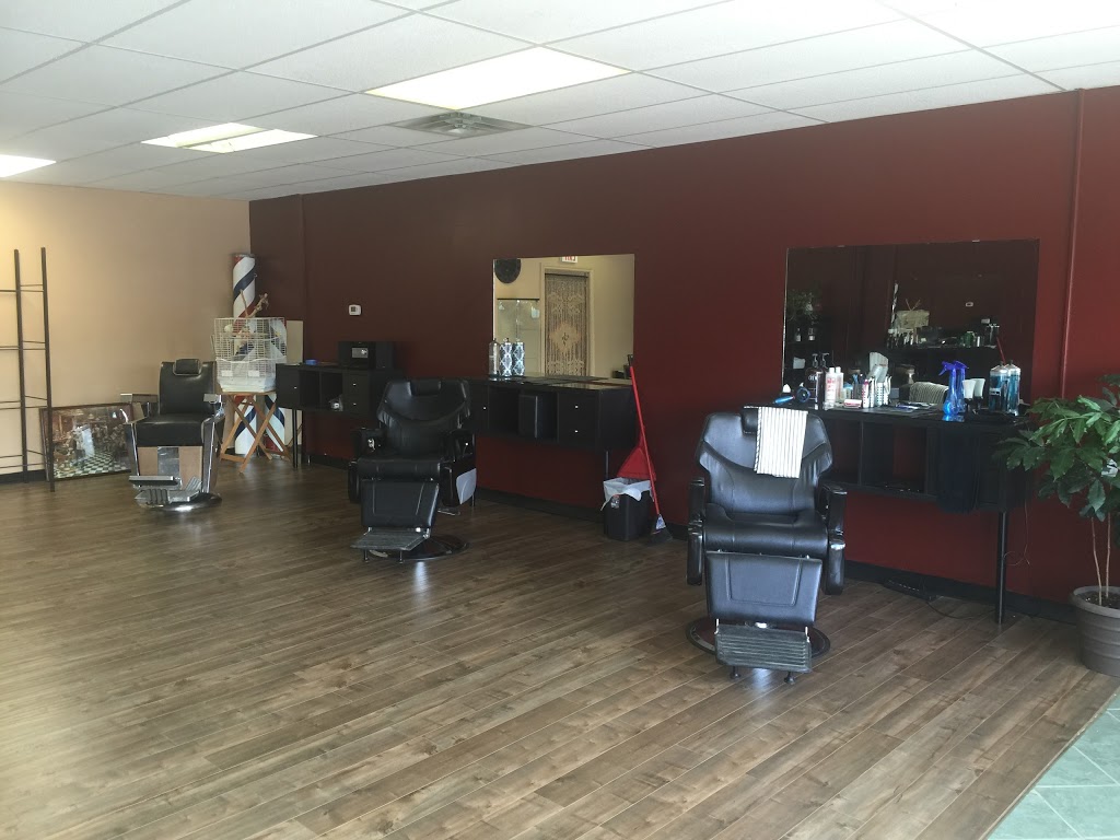 Pioneer Barber Shoppe. * Cuts by Dee * | 112 Centre St SE #2, High River, AB T1V 1G3, Canada | Phone: (403) 652-7005