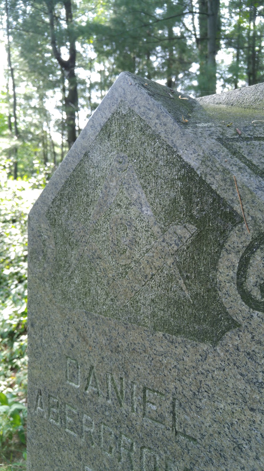 Cimetière Maplewood | 302-334 Chemin de la Rivière, Saint-Félix-de-Kingsey, QC J0B, Canada