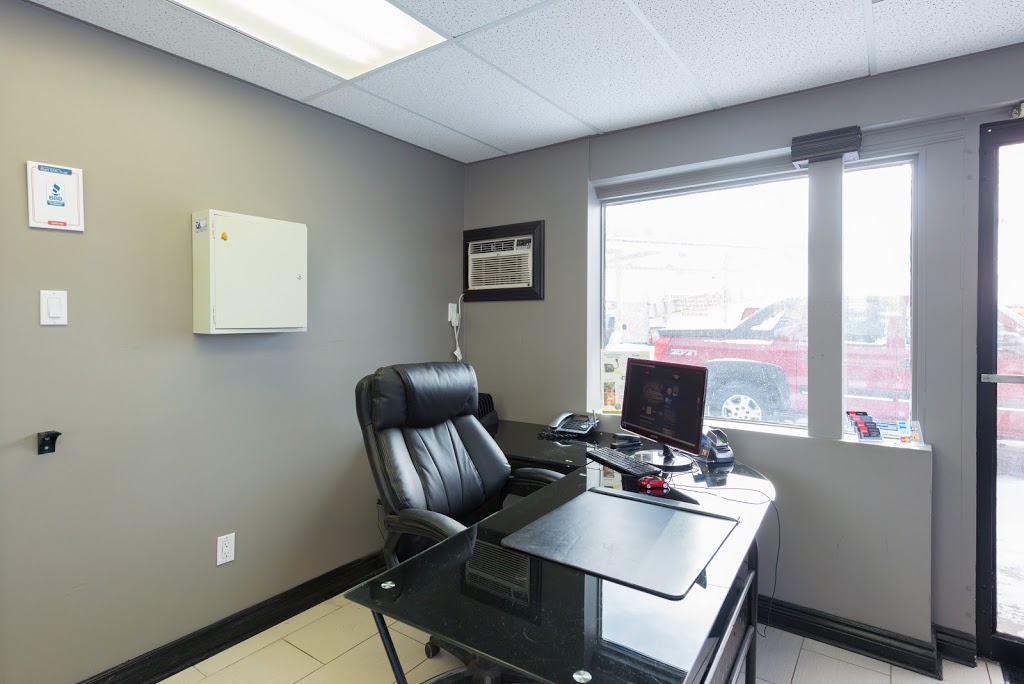 Better Used Cars | 2925 Bank St, Gloucester, ON K1T 1N7, Canada | Phone: (613) 248-2277