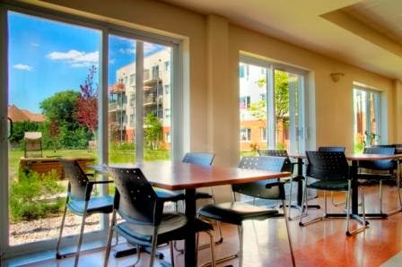 Résidence Des Sources | 4200 Boulevard des Sources, Dollard-des-Ormeaux, QC H9B 3M6, Canada | Phone: (514) 683-2323