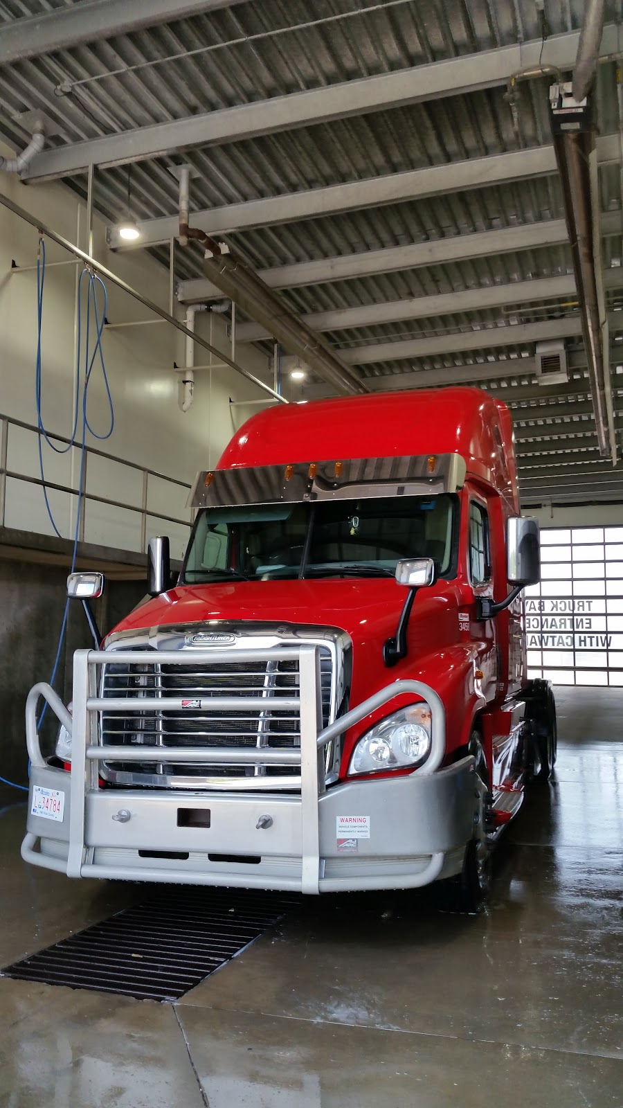 Prairie Boys Truck & Car Wash | 3519 AB-2A, Ponoka, AB T4J 1J8, Canada | Phone: (403) 783-1321