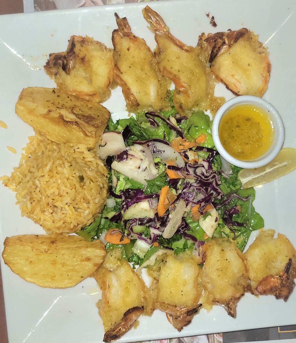 Casa Grecque | 7218 Bd Newman, LaSalle, QC H8N 1X2, Canada | Phone: (514) 364-0494
