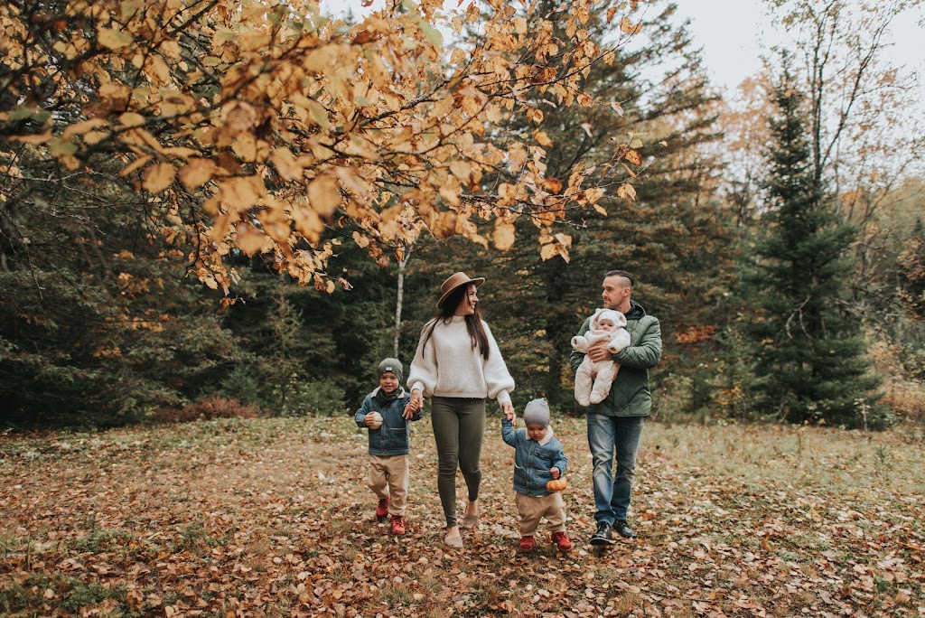 Joanie Beaulieu Photographe | 160 Chem. des Palissades, Mont-Tremblant, QC J8E 2A4, Canada | Phone: (819) 681-1159