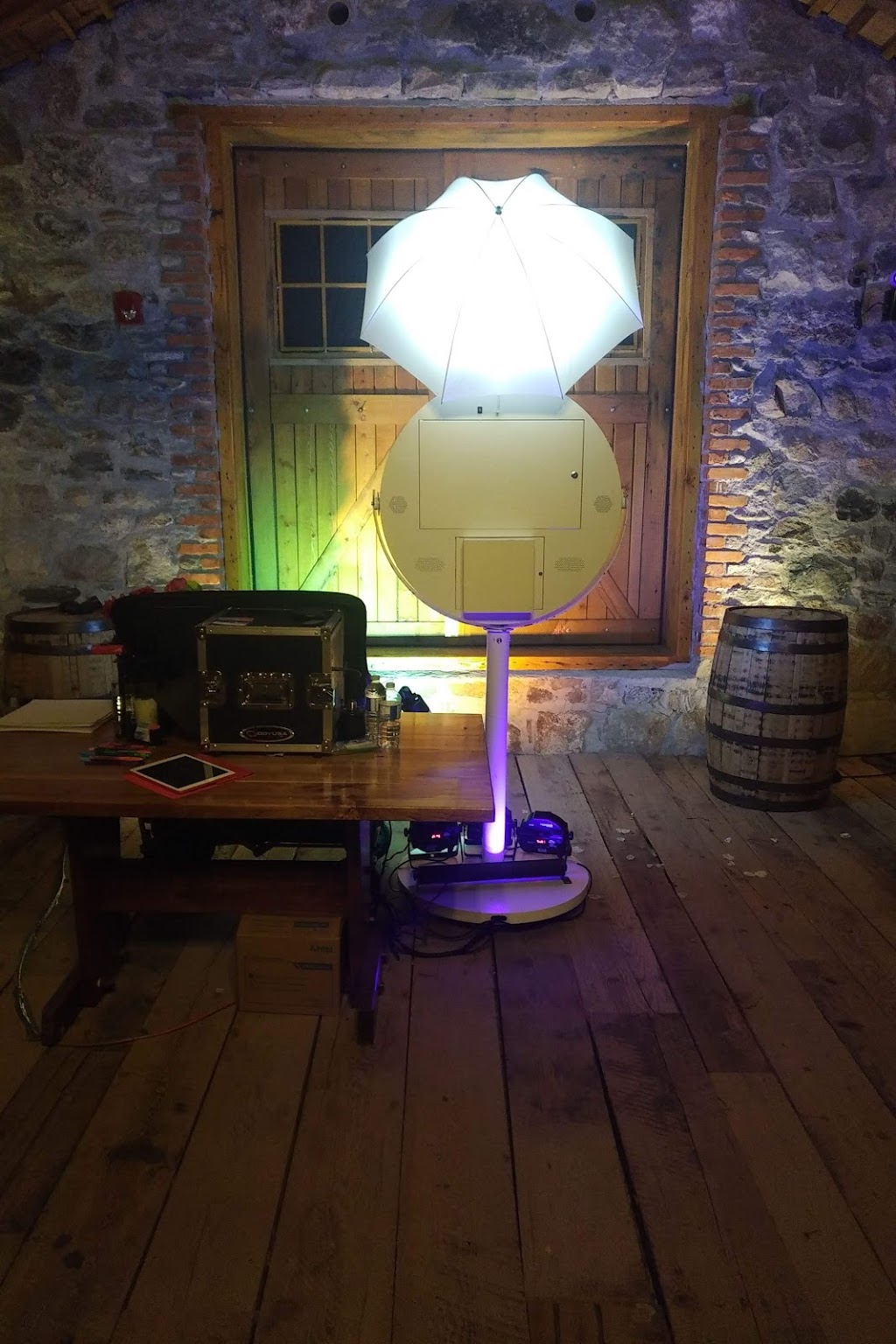 Four Winds Barn - Market, Bakery & Events | 60 Orchard Ln, Brussels, ON N0G 1H0, Canada | Phone: (226) 889-2276