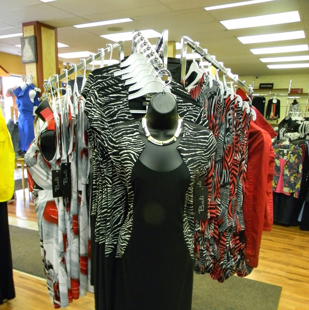 Vêtements LAssomption Inc | 215 Rue Saint Joseph, LAssomption, QC J5W 1N1, Canada | Phone: (450) 589-5554