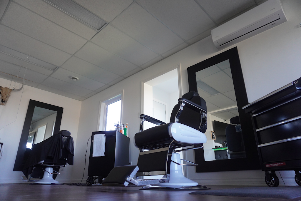 Les maîtres barbiers | 2092 Bd Marie-Victorin, Longueuil, QC J4G 1A8, Canada | Phone: (450) 679-2658