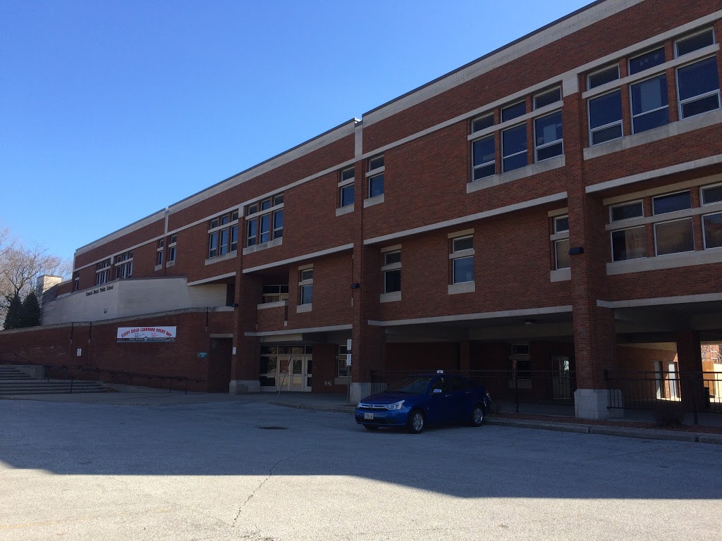 General Brock Public School | 3312 Sandwich St, Windsor, ON N9C 1B1, Canada | Phone: (519) 254-2571