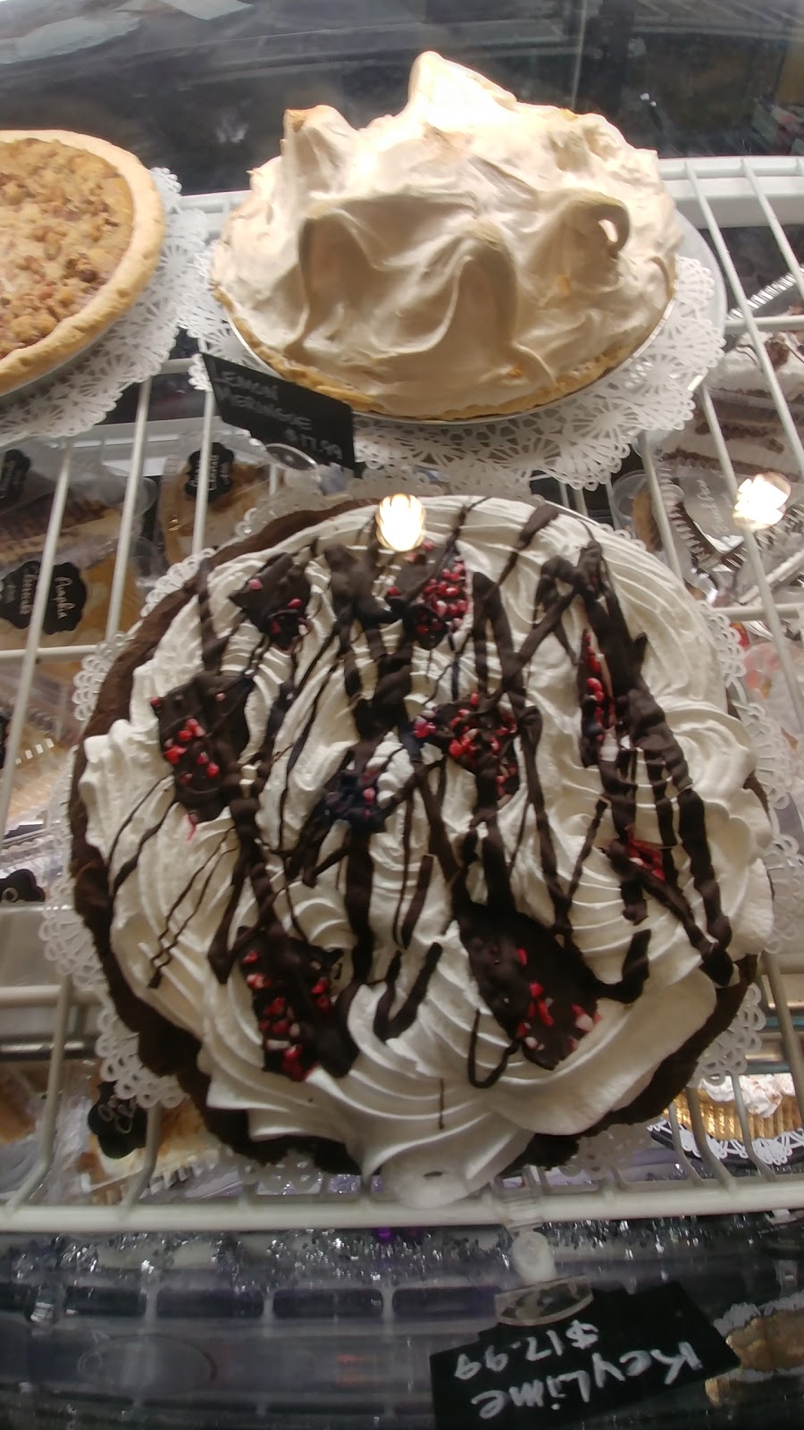 Achatz Handmade Pie Co | 30301 Commerce Blvd, Chesterfield, MI 48051, USA | Phone: (586) 749-2882