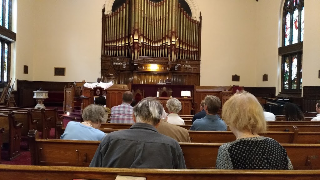 Chalmers-Wesley United Church | 78 Rue Sainte-Ursule, Québec, QC G1R 4E8, Canada | Phone: (418) 692-2640