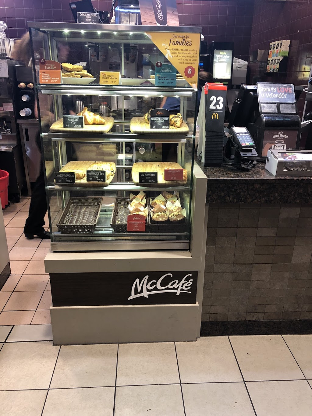 McDonalds | 1250 Main Street Unit 1, Stittsville, ON K2S 1S9, Canada | Phone: (613) 831-4440