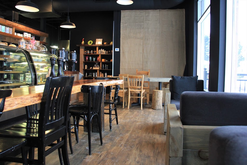 Kaffé Krème | 594 Bd Albiny Paquette, Mont-Laurier, QC J9L 1L5, Canada | Phone: (819) 499-1444