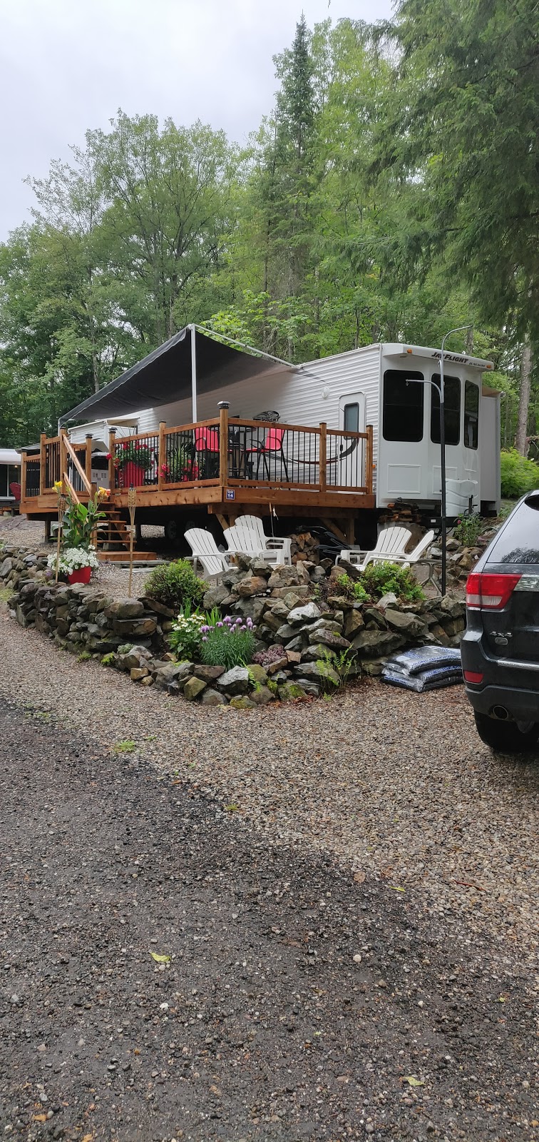 Domaine Dynastie | 1088-1100 Chemin du Tour du Lac, Chénéville, QC J0V 1E0, Canada