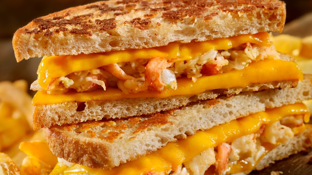 Joeys Seafood Restaurants - McPhillips | 1399, 1000 McPhillips St #1000, Winnipeg, MB R2V 3C4, Canada | Phone: (204) 339-5525
